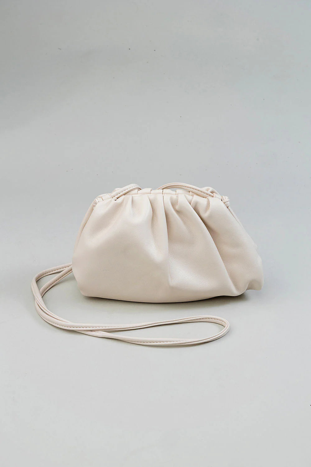 Dumpling bag off white