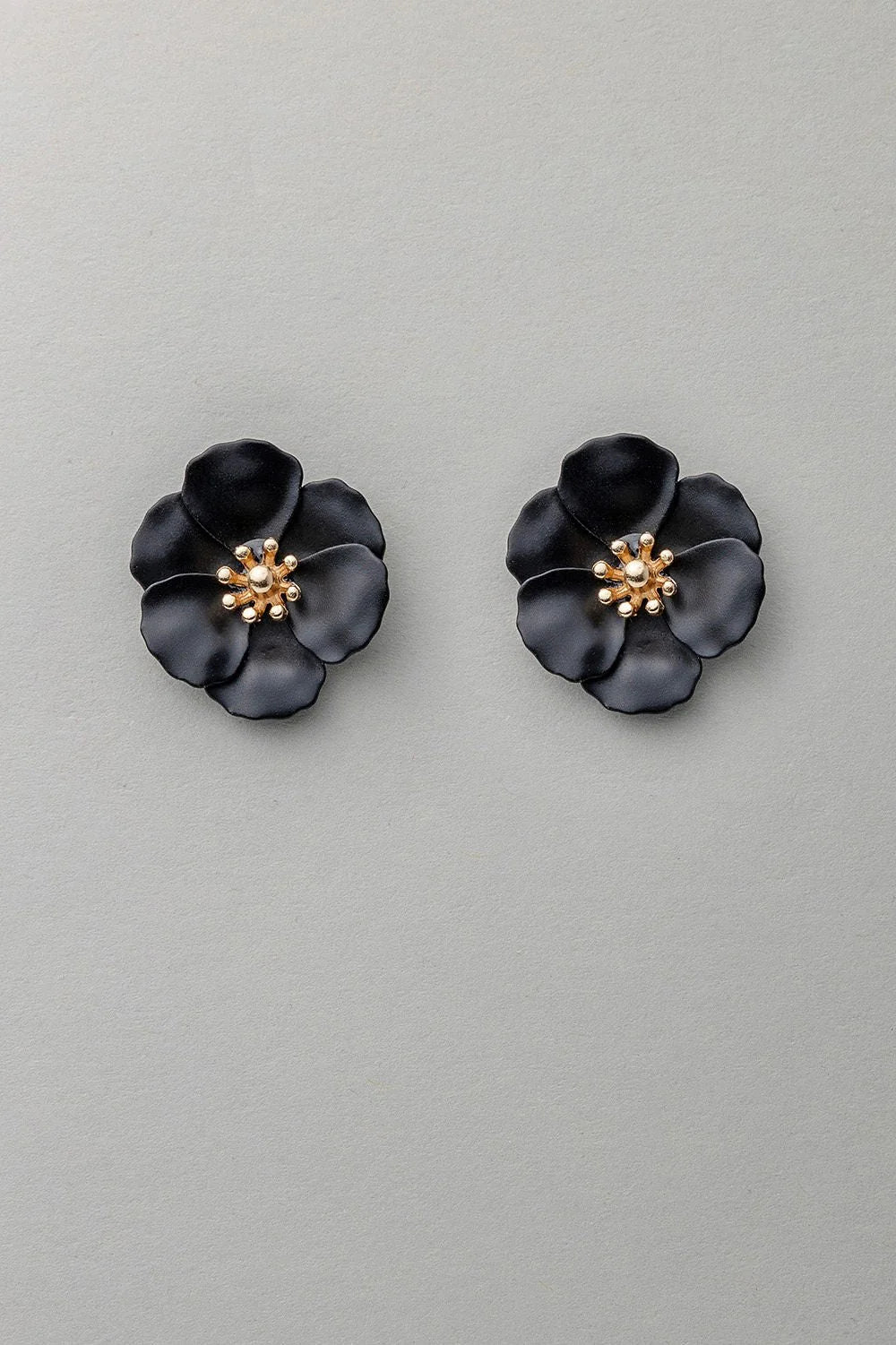 Flower small earrings