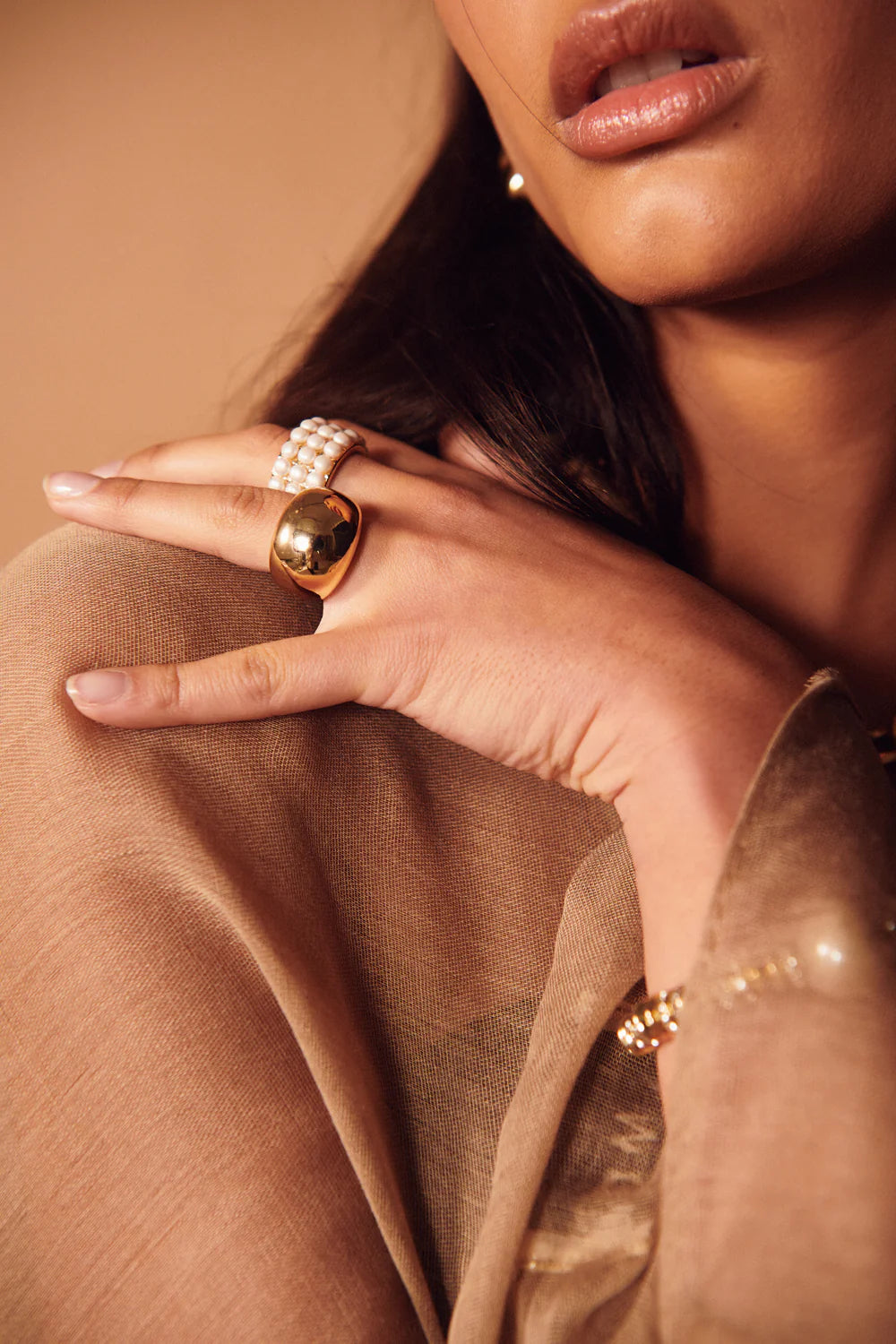 Vivianne pearl square ring